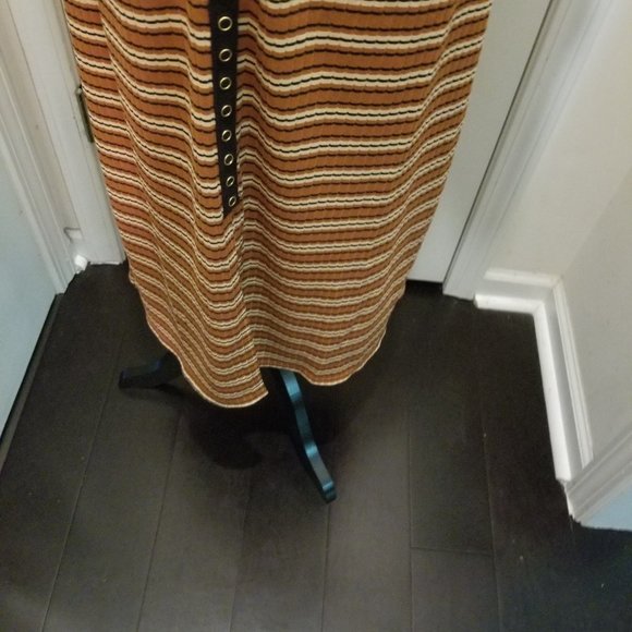 Knit off the shoulder dress - Picture 5 of 6